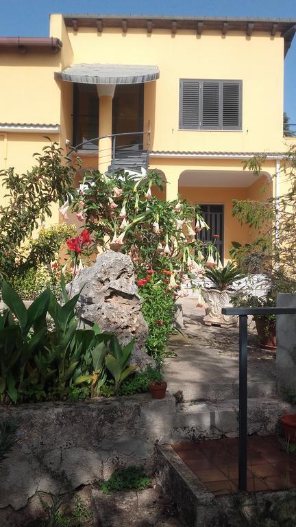 Case Vacanze San Francesco Villa Canicattini Bagni Exteriör bild